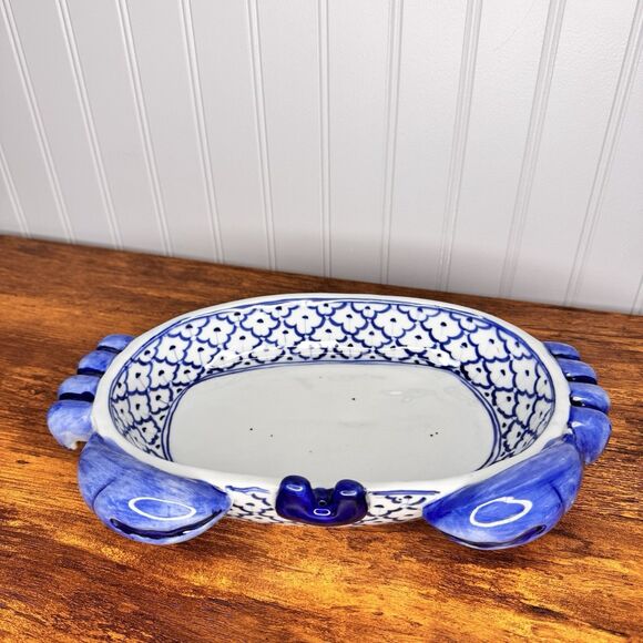 Antique Chinoiserie Crab Shaped Dish Casserole Blue White Pineapple Motif Handma